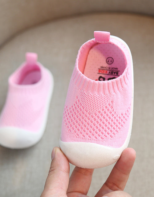 Load image into Gallery viewer, Toddler shoes
