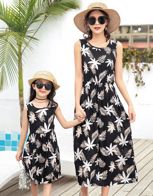 Load image into Gallery viewer, Mother And Daughter Vacation Beach Vest Long Skirt
