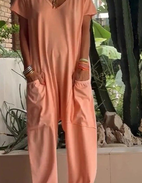 Load image into Gallery viewer, European And American Solid Color And V-neck Oversized Pocket Low-grade Jumpsuit

