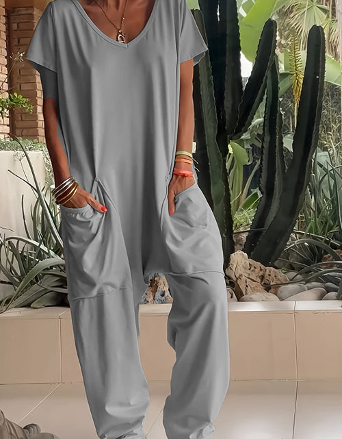 Load image into Gallery viewer, European And American Solid Color And V-neck Oversized Pocket Low-grade Jumpsuit
