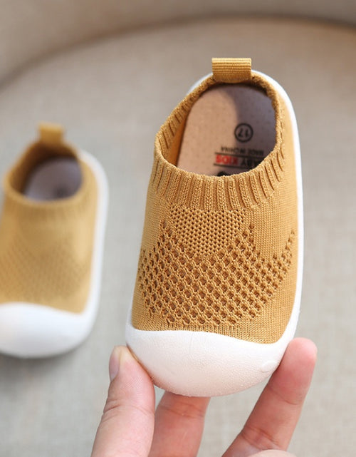 Load image into Gallery viewer, Toddler shoes
