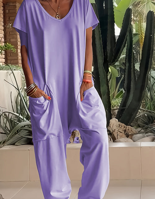 Load image into Gallery viewer, European And American Solid Color And V-neck Oversized Pocket Low-grade Jumpsuit
