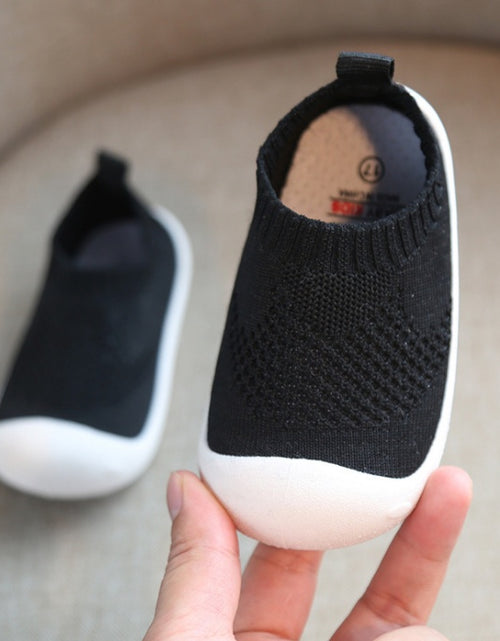 Load image into Gallery viewer, Toddler shoes
