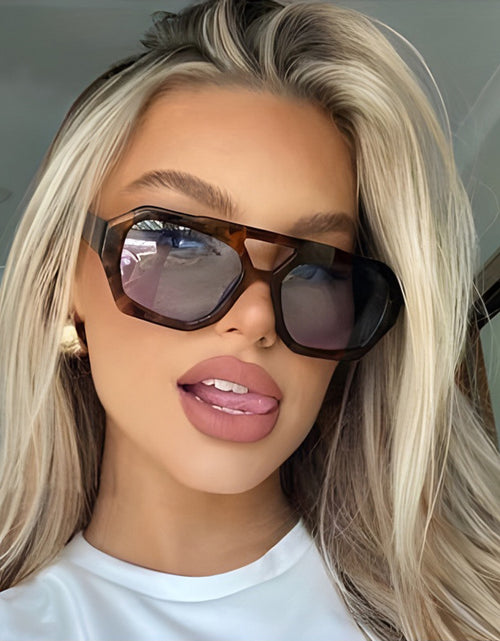Load image into Gallery viewer, Big Frame Leopard Sunglasses Summer Sunshade Beach Vacation Glasses

