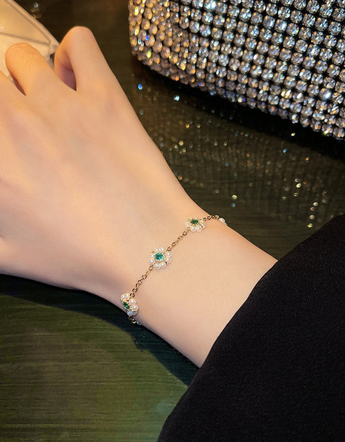 Load image into Gallery viewer, Pearl Flowers Bracelet All-match Fashion Adjustable Chain Bracelet
